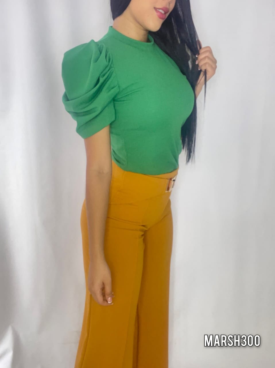 Blusa Manga Bombacha 3/4 Unicolor