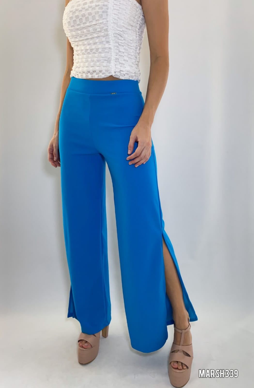 Pantalon abertura a los lados