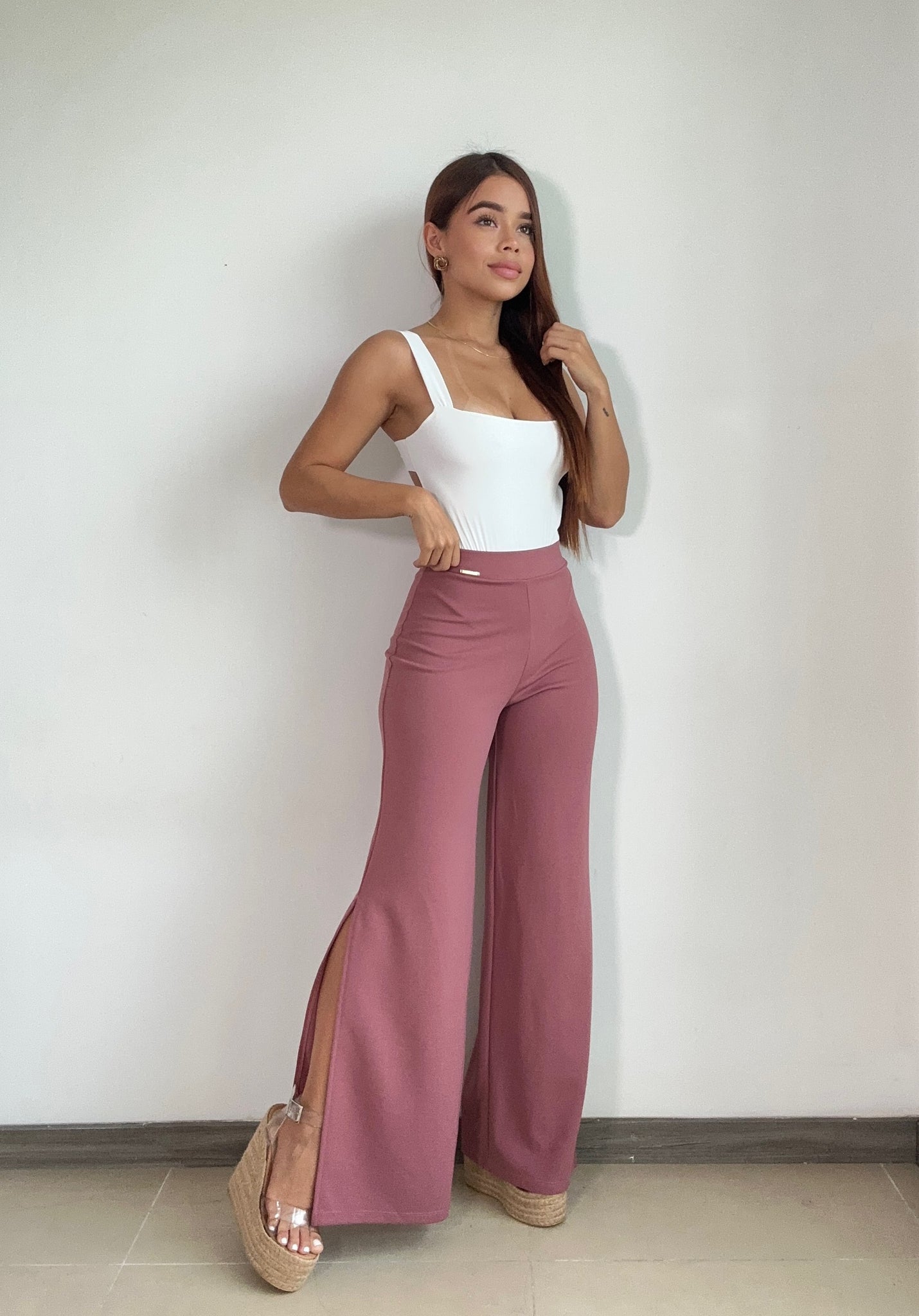 Pantalon Abertura A Los Lados