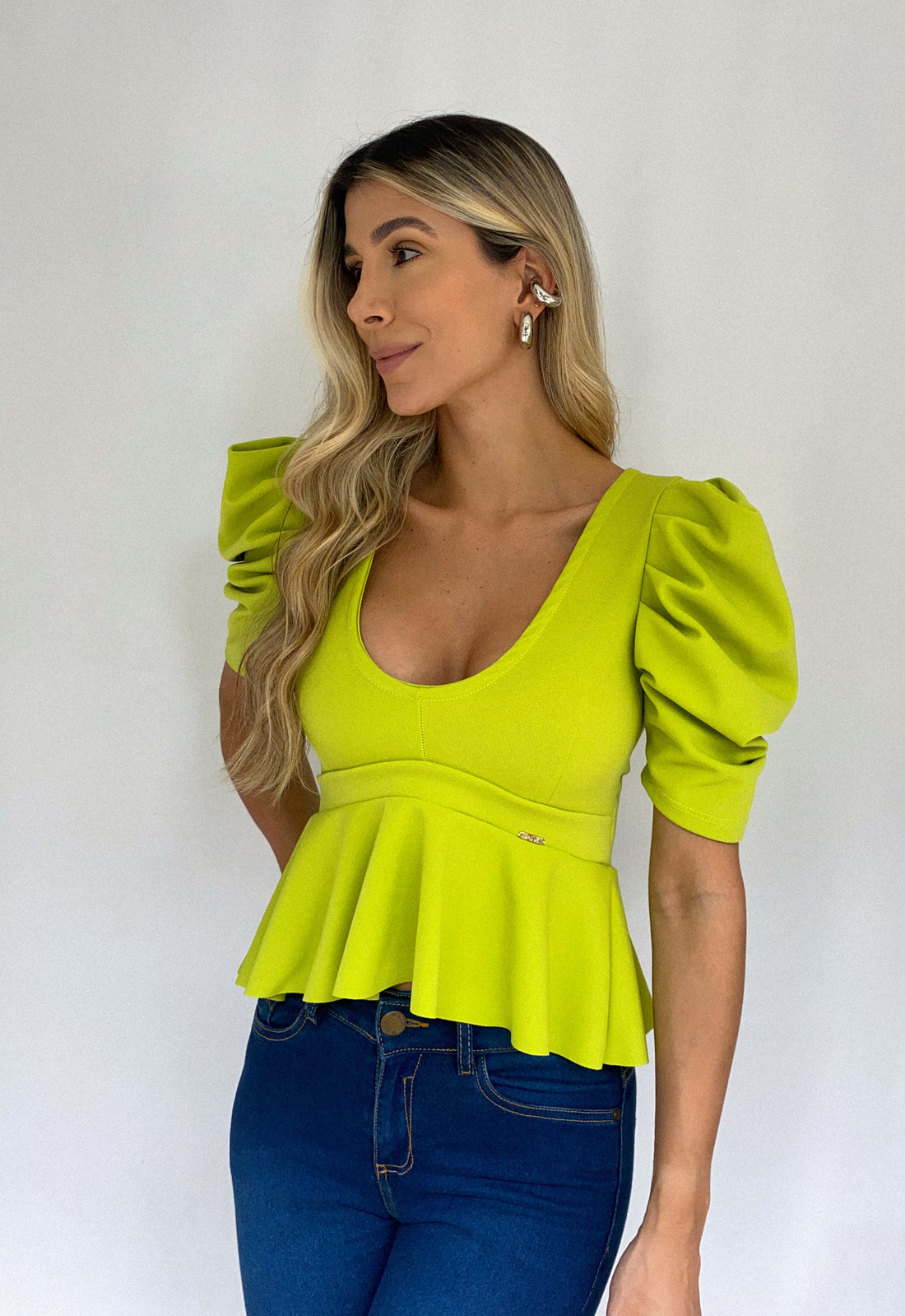 Blusa Manga Globo Cuello V Con Bolero