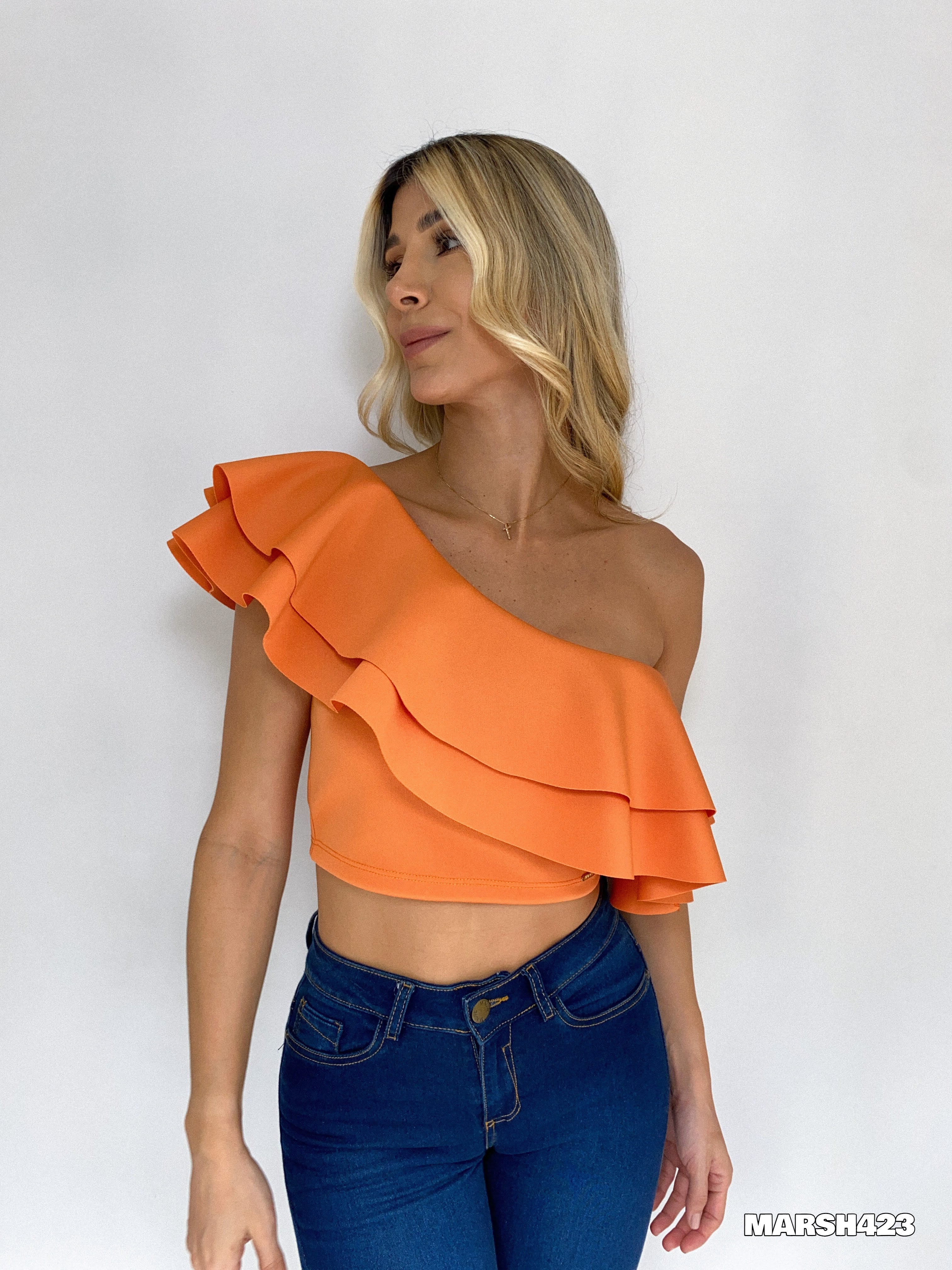Blusa Corta Asimetrica Dos Boleros