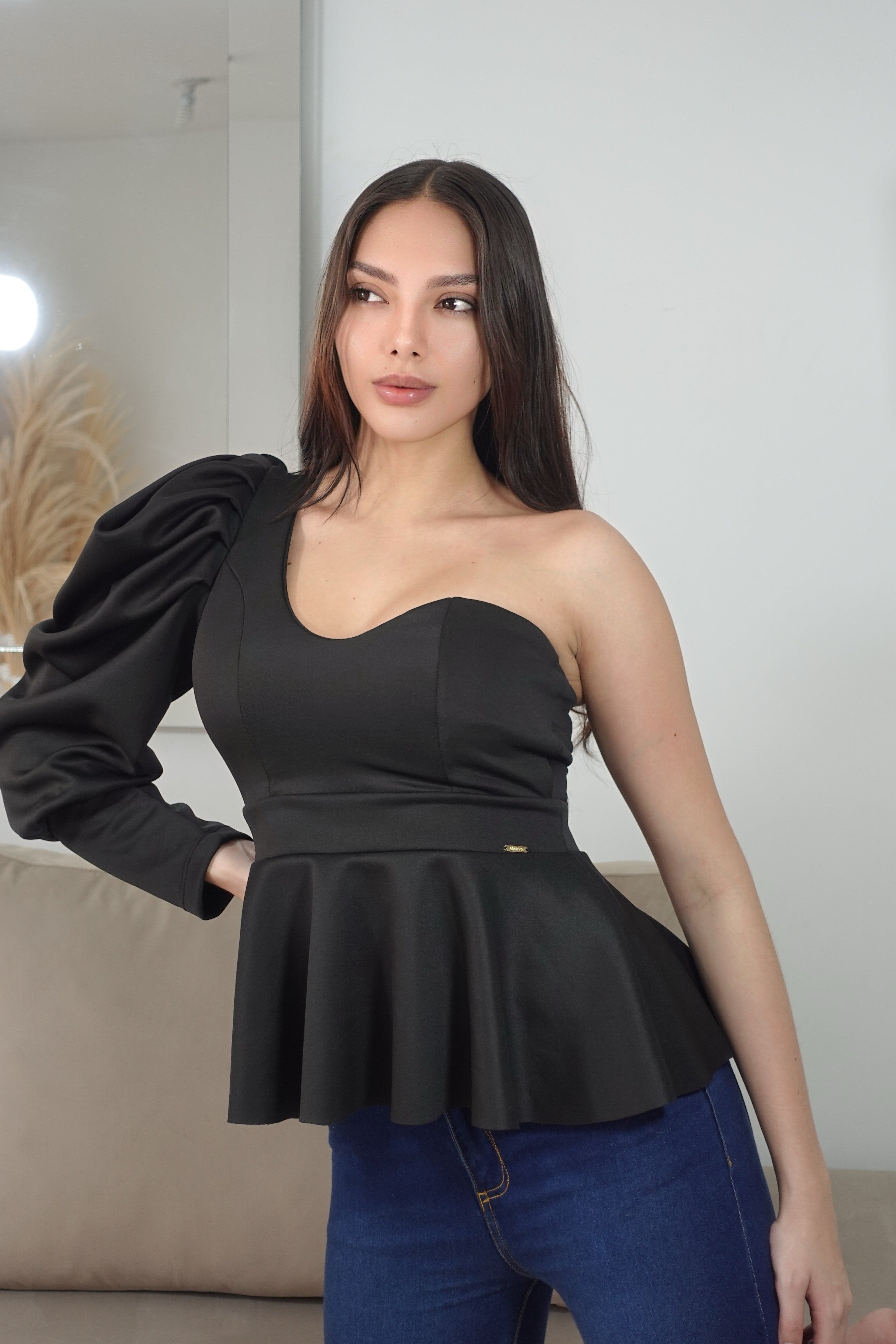 Blusa Asimetrica Manga Larga Boler