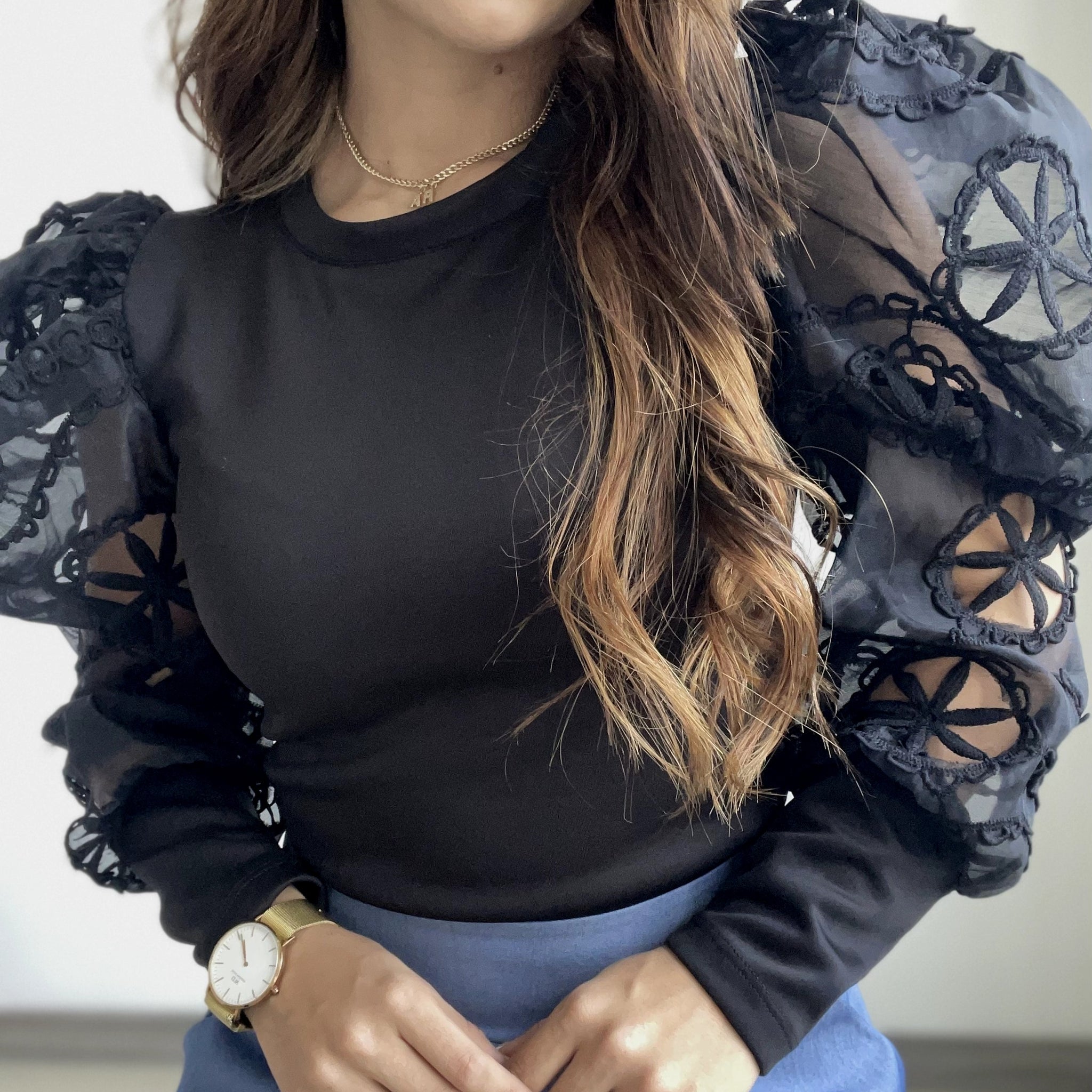 Blusa Cuello Redondo Mangas Encaje