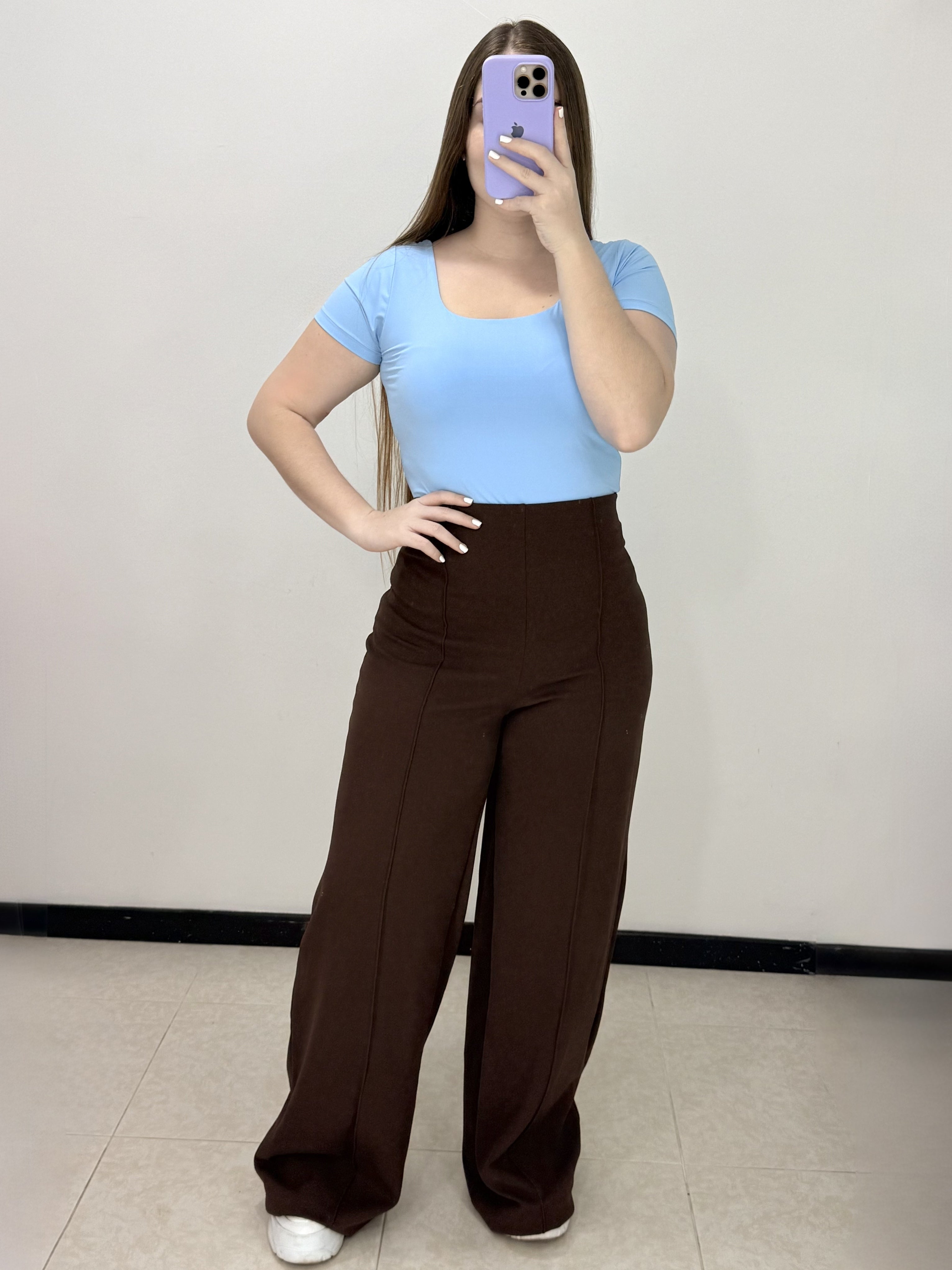 Pantalon Tiro Alto Vena Delantera Plus