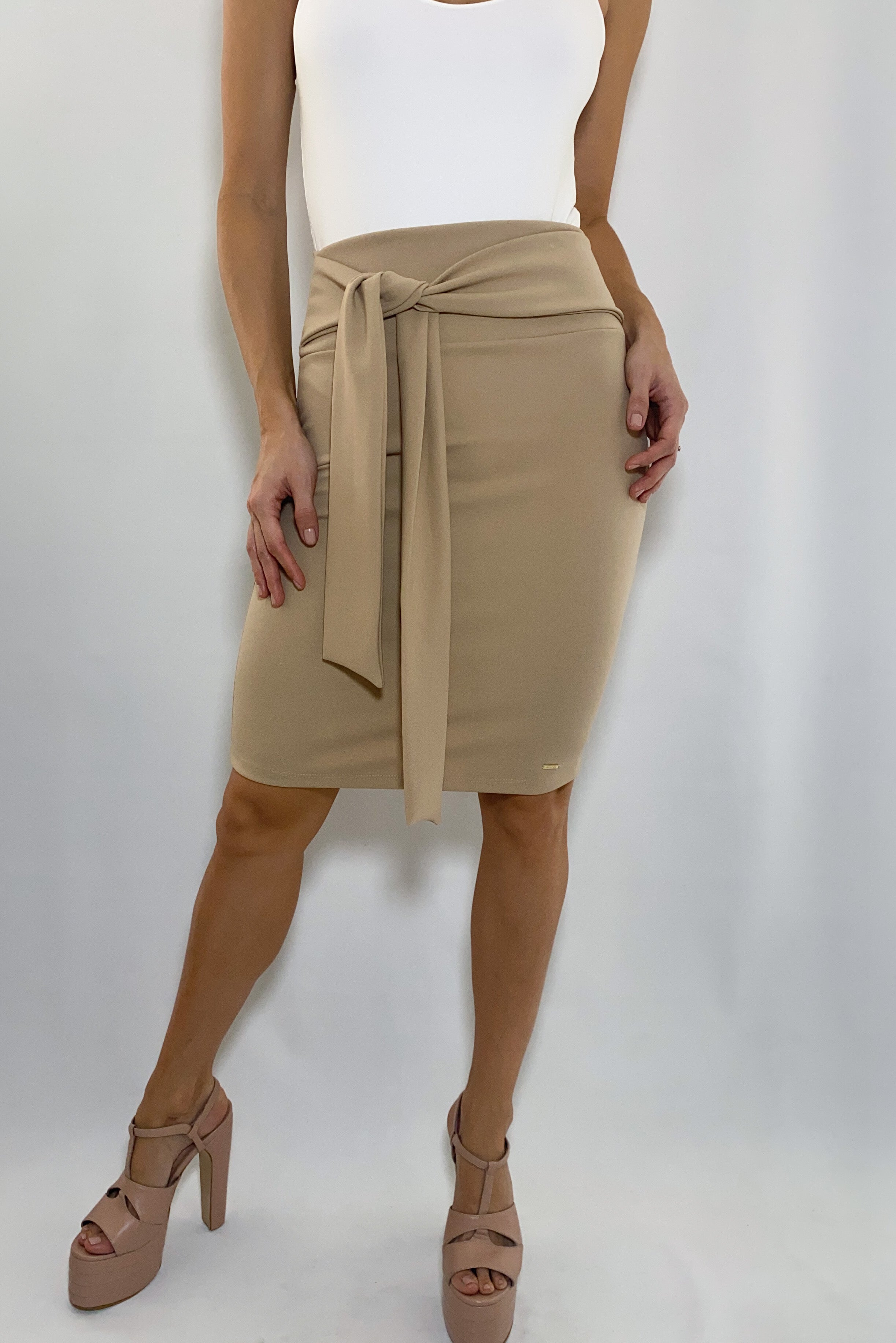 Falda Pretina Alta Amarrar