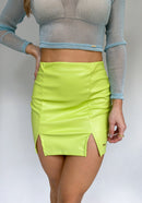 Falda Corta Aberturas Adelante