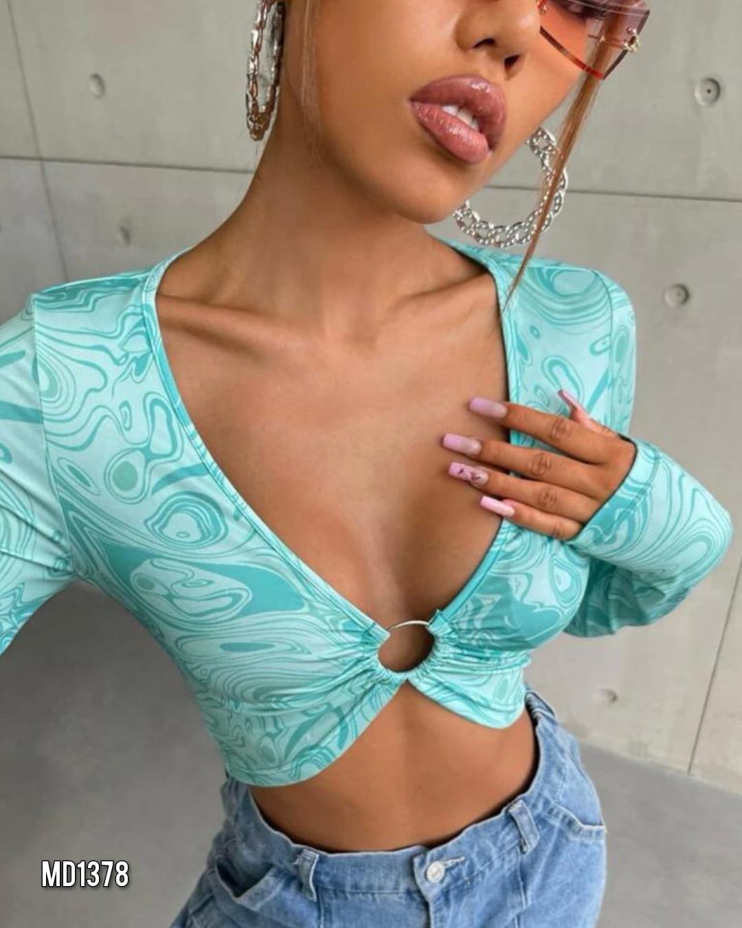 Blusa Manga Larga Con Aro En El Centro