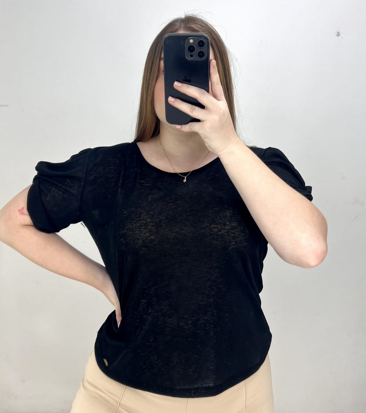 Blusa Manga Corta Nudo En La Manga