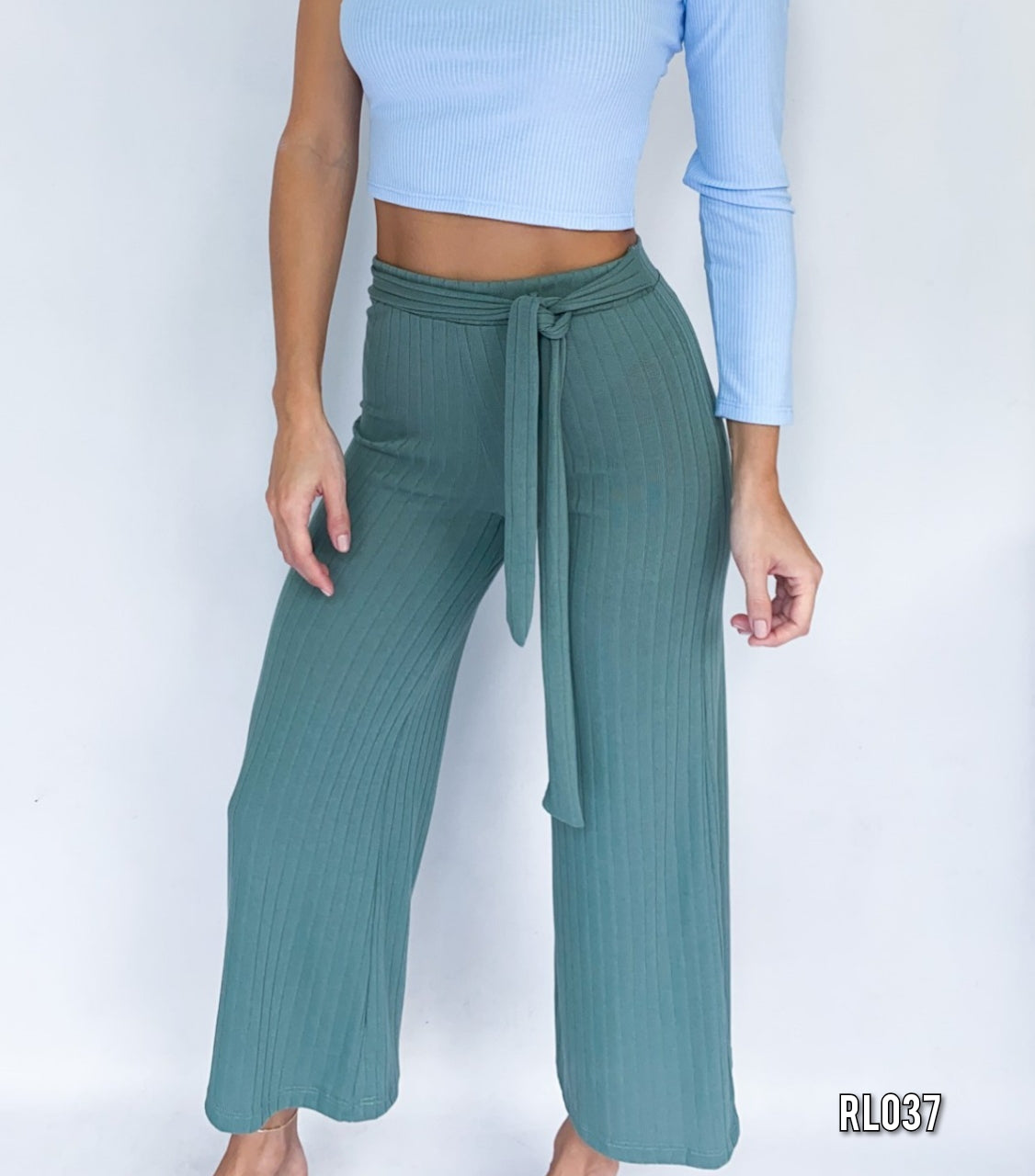 Pantalon Bota Ancha Con Fajon