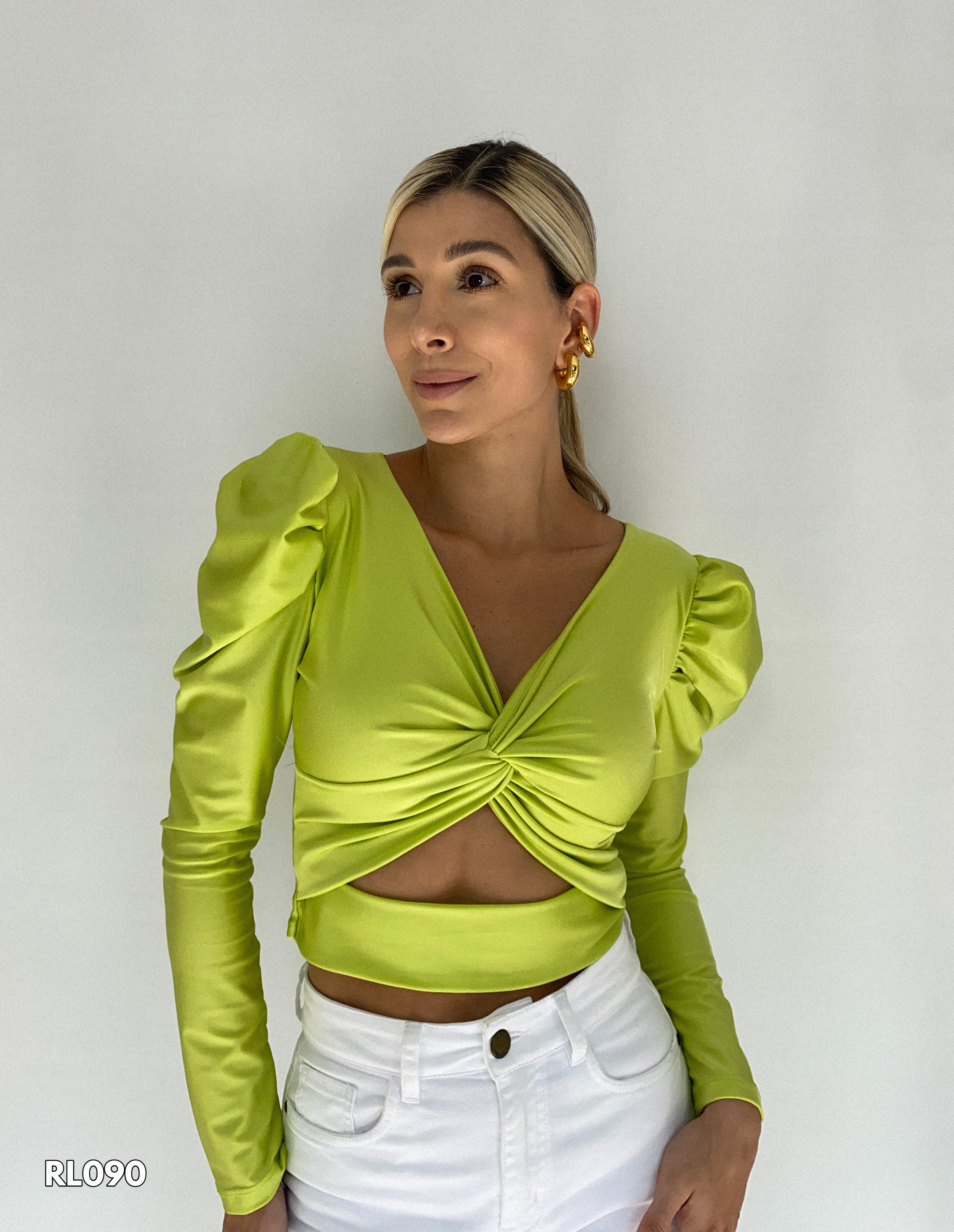 Blusa Escote Nudo Manga Larga Bombacha