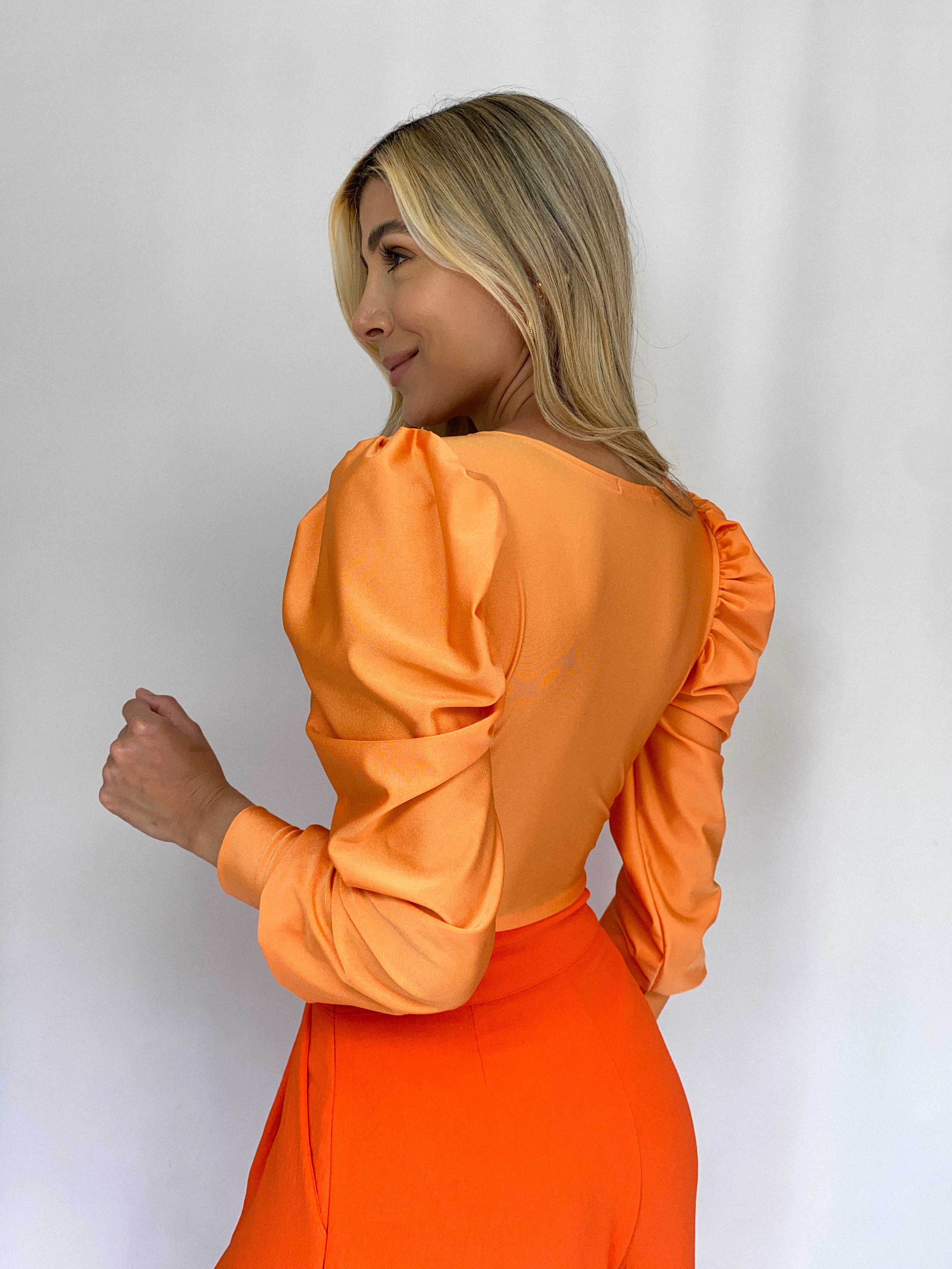 Body Manga Larga Cruzado Destellante