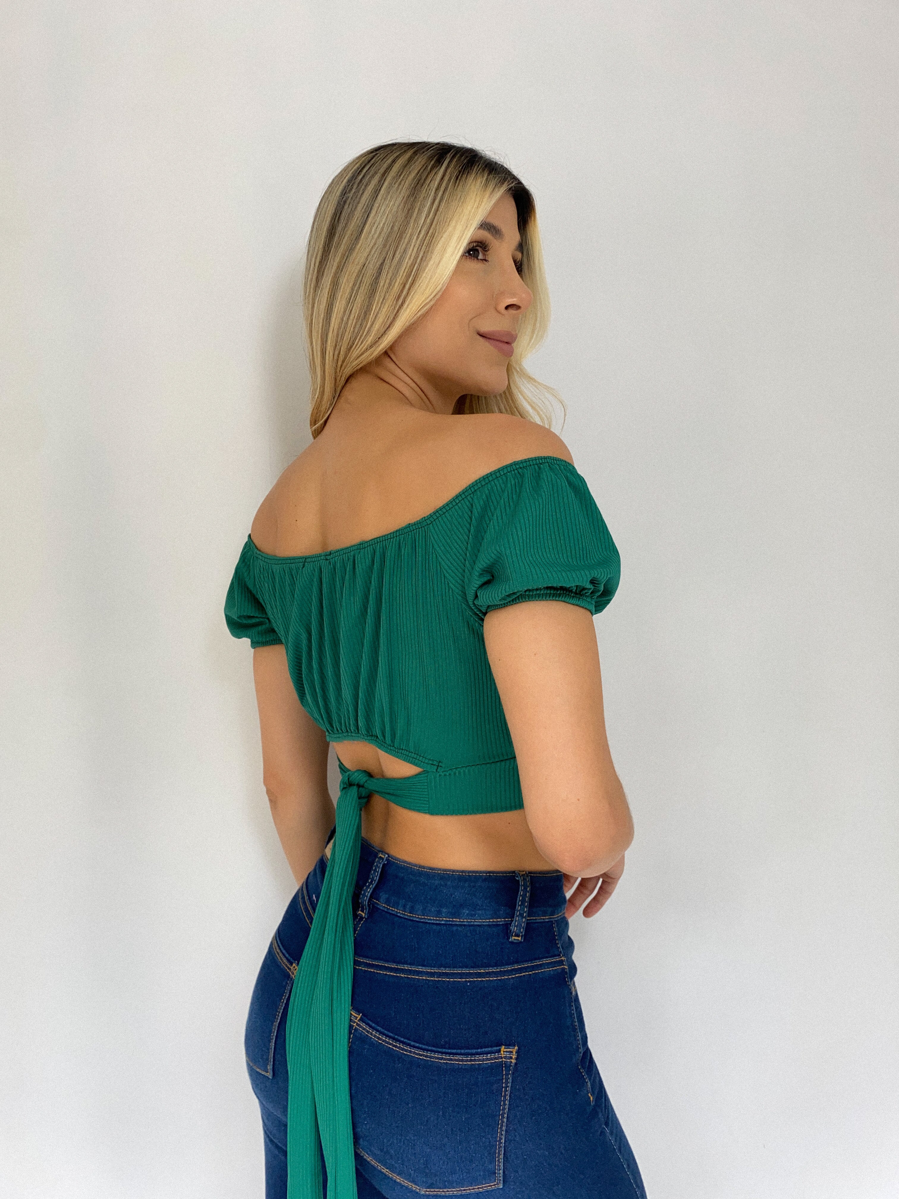 Crop Top Manga Corta Resorte Amarrar