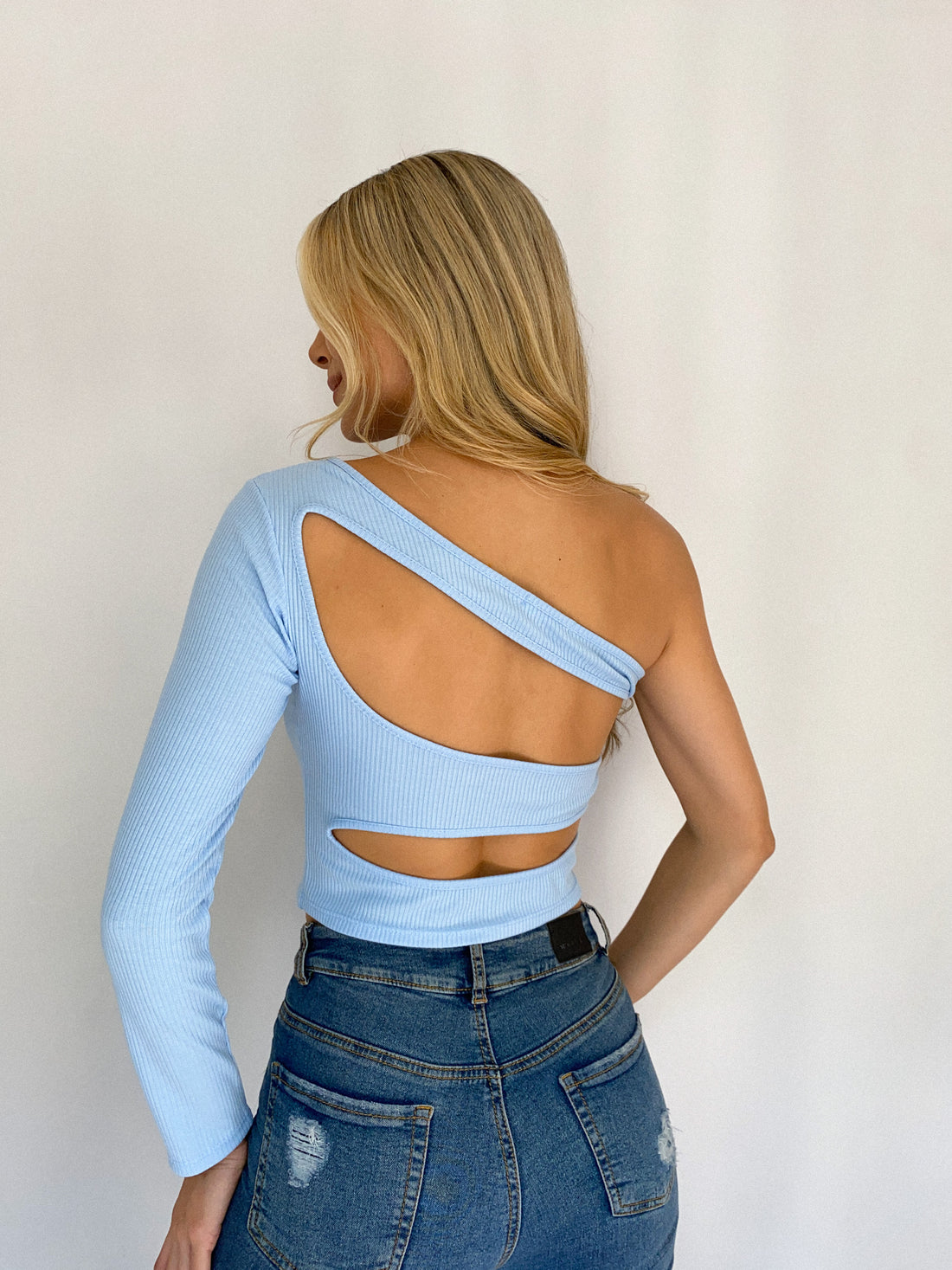 Blusa Asimetrica Espalda Aberturas
