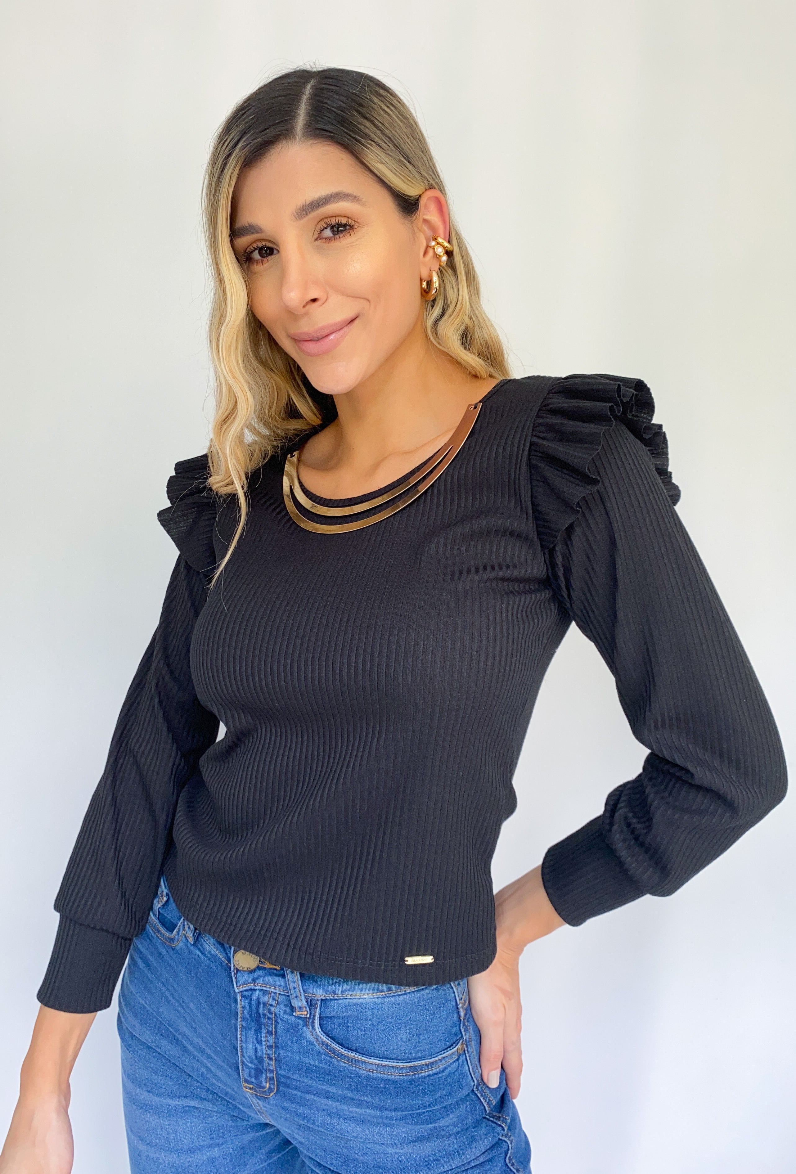 Blusa Manga Larga Herraje Cuello