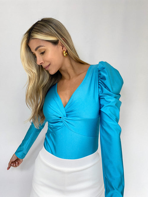 Blusa Manga Larga Bombacha Nudo En Busto