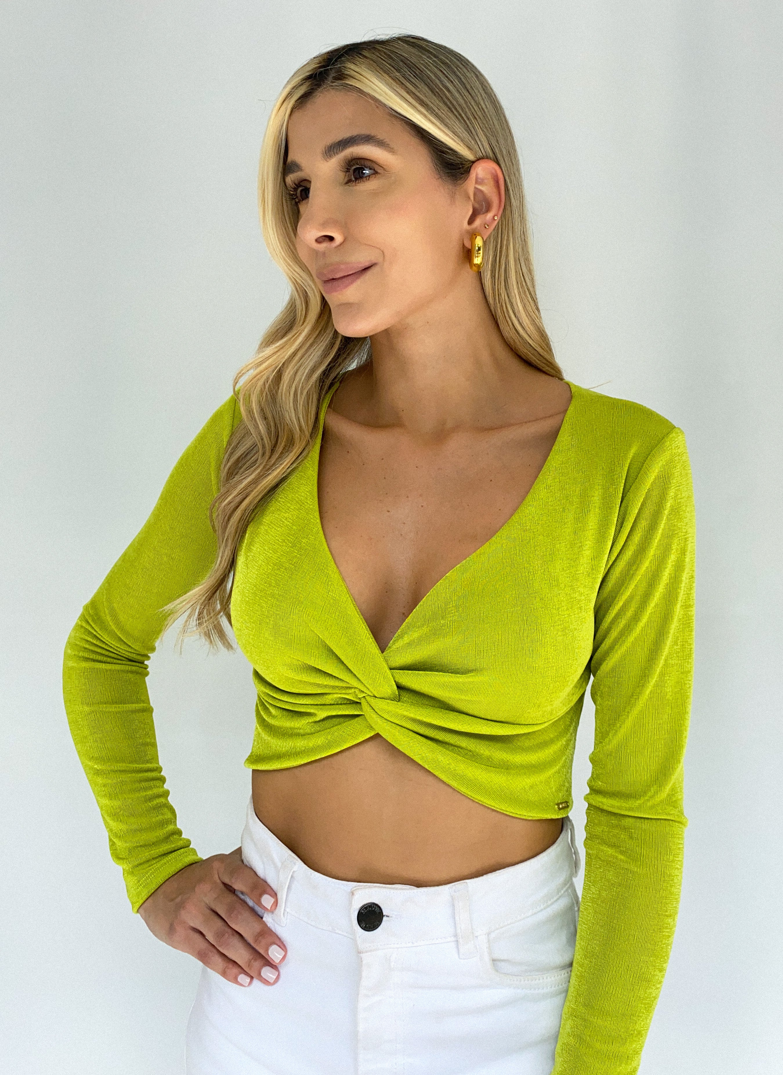 Blusa Manga Larga Nudo Delantero