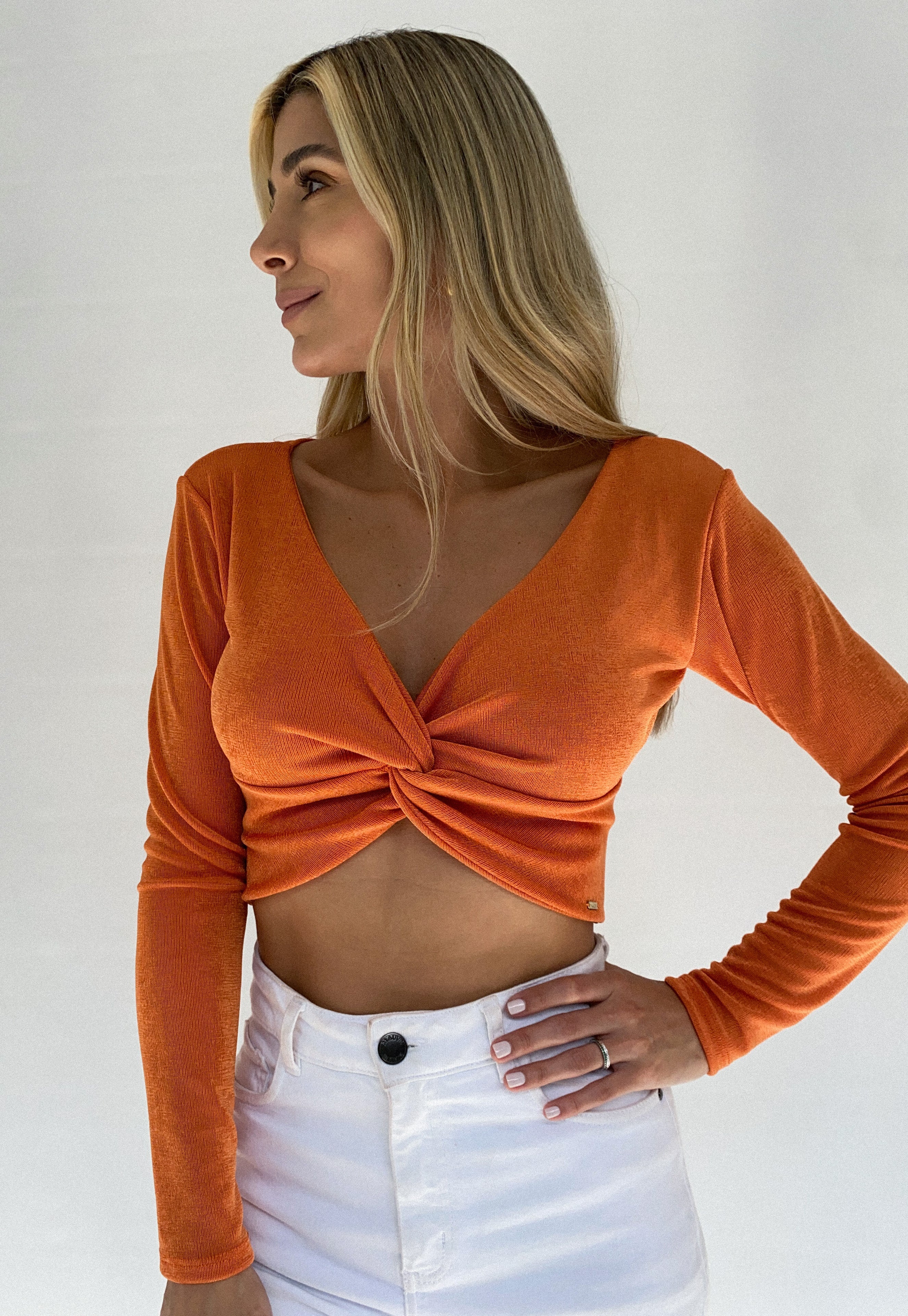 Blusa Manga Larga Nudo Delantero