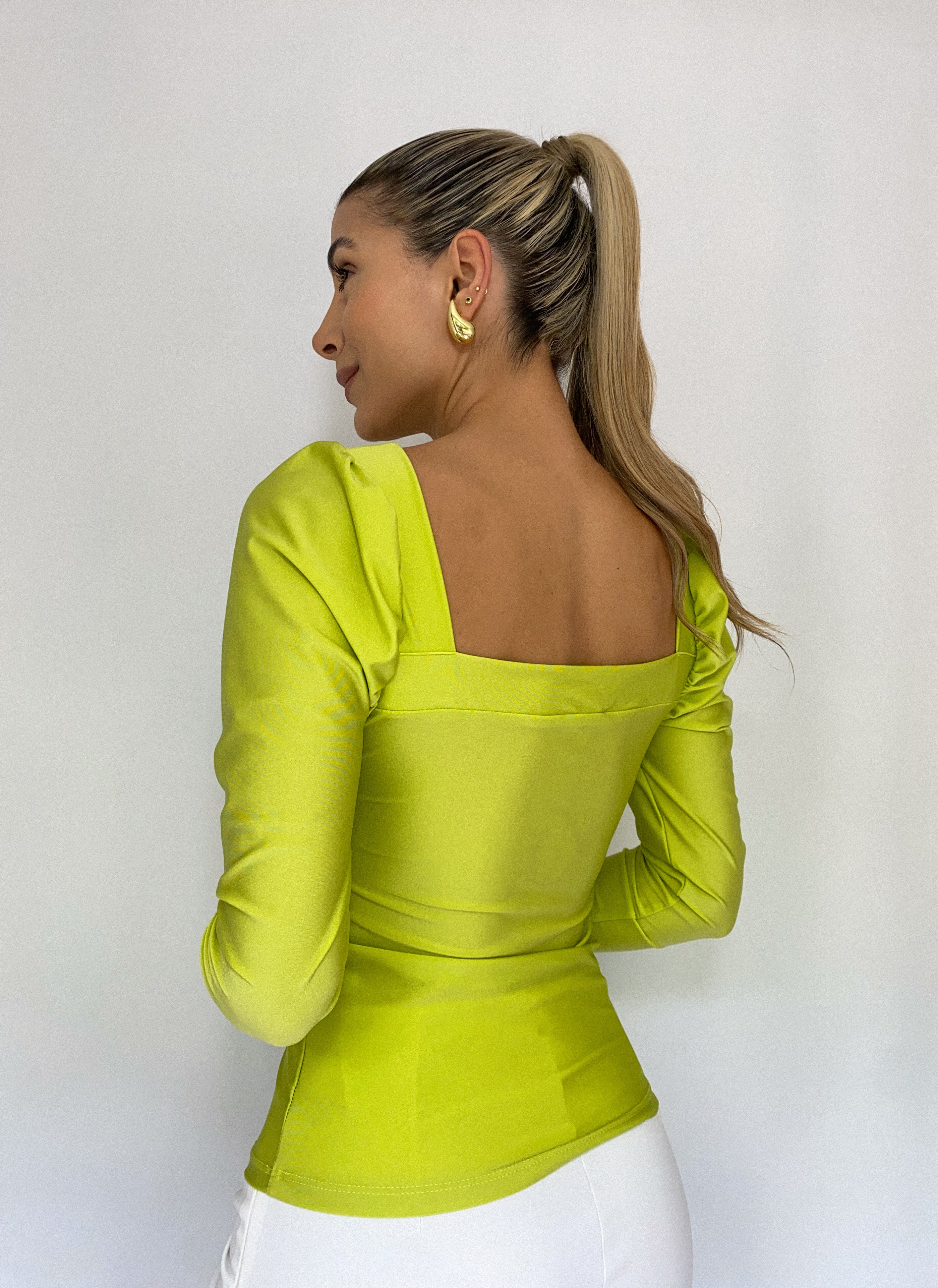 Blusa Manga Larga Escote Cuadrado