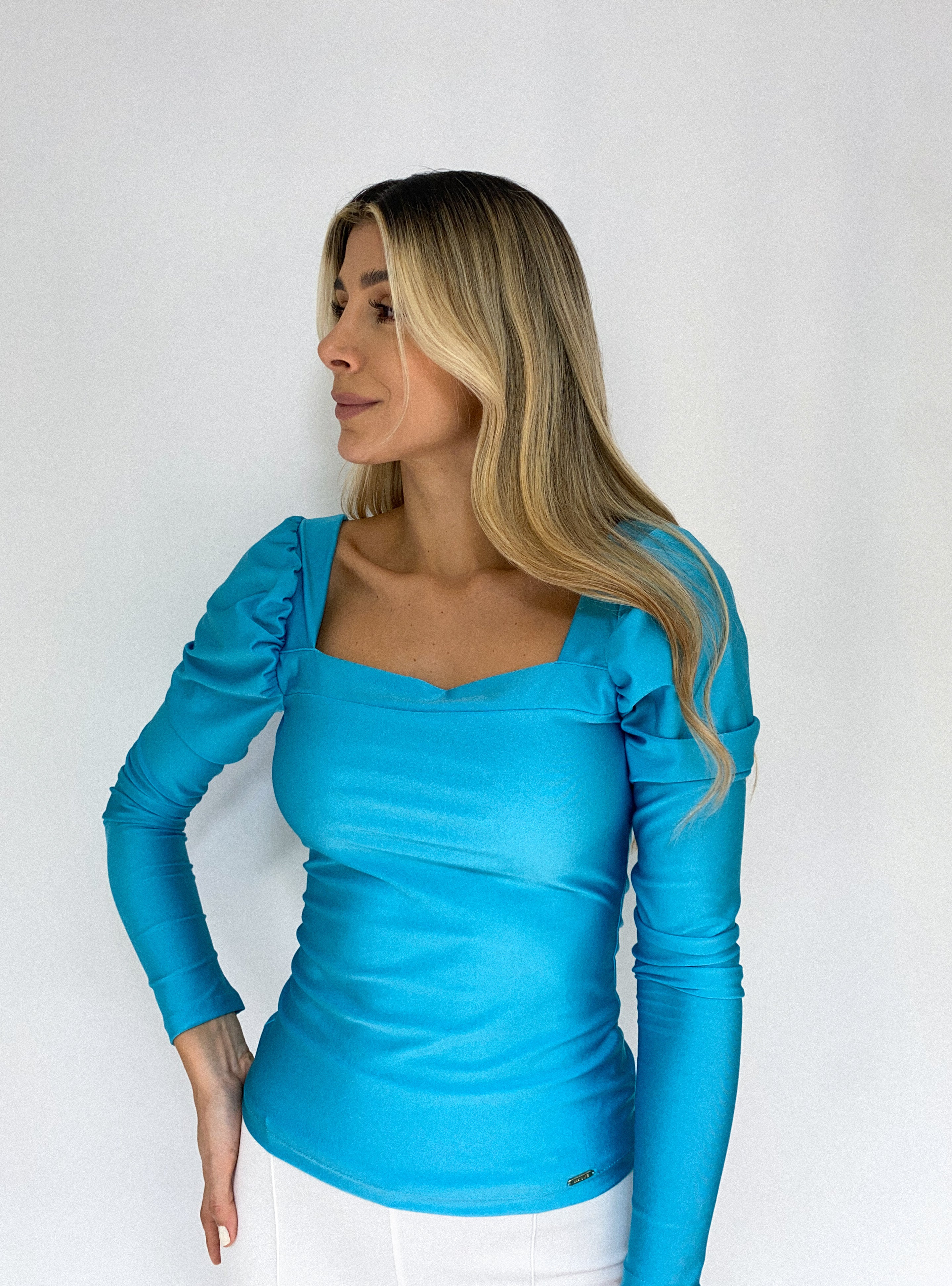 Blusa Manga Larga Escote Cuadrado