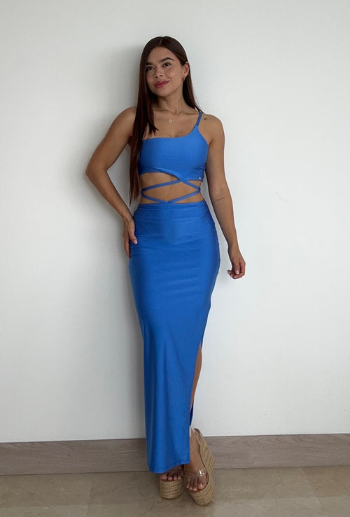 Conjunto Croptop Tiras Falda Abertura