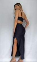 Conjunto Croptop Tiras Falda Abertura