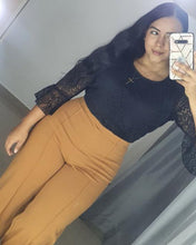 Cargar imagen en el visor de la galería, Blusa mamasay blonda manga larga
