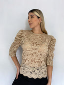 Blusa Blonda Manga Corta Bombacha