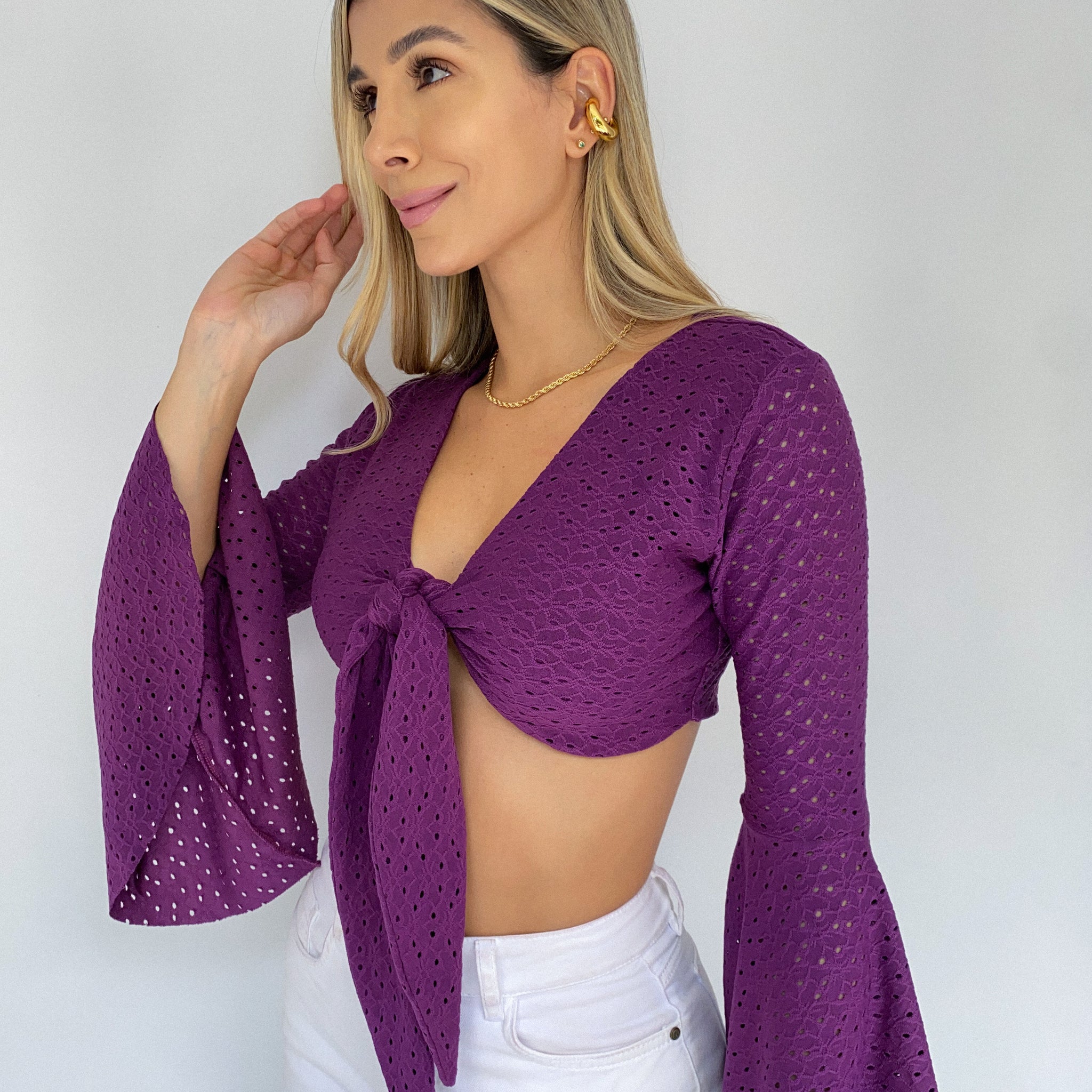 Blusa Corta De Amarrar Manga Campana