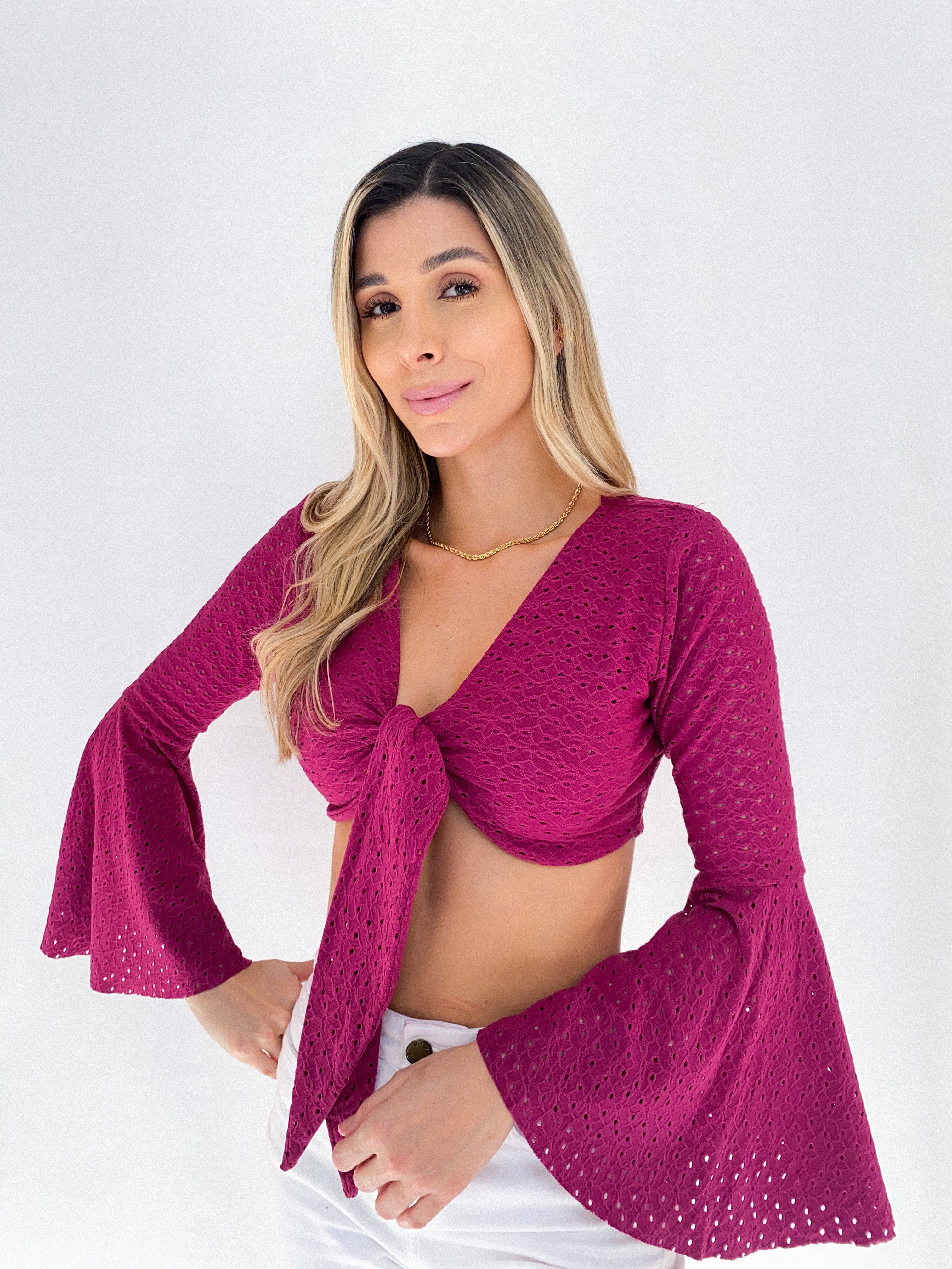 Blusa Corta De Amarrar Manga Campana