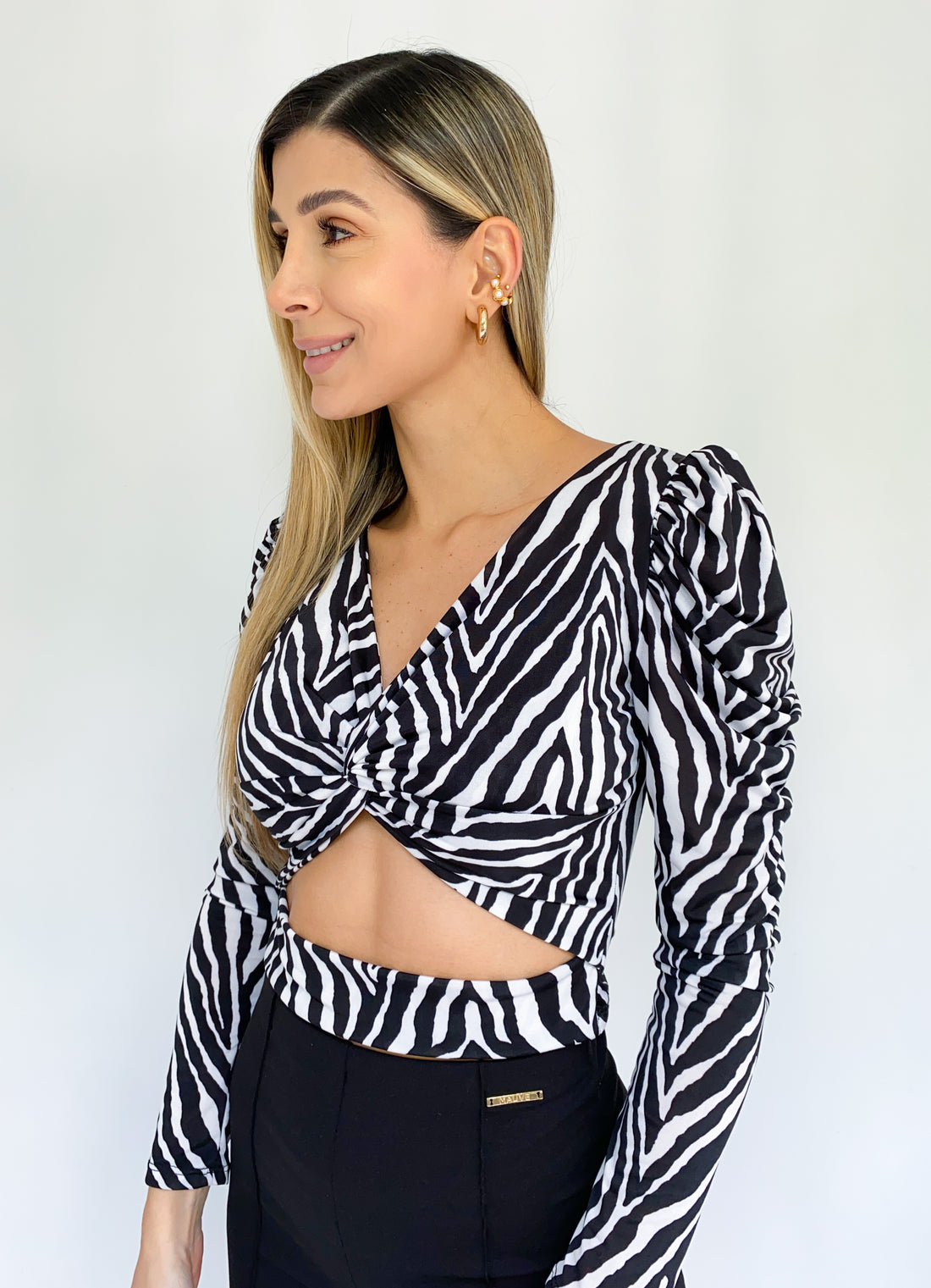 Blusa Estampado Cebra Escote Nudo