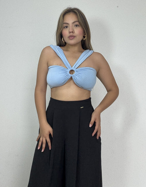 Crop Top Con Argolla Centro Solo Fondo