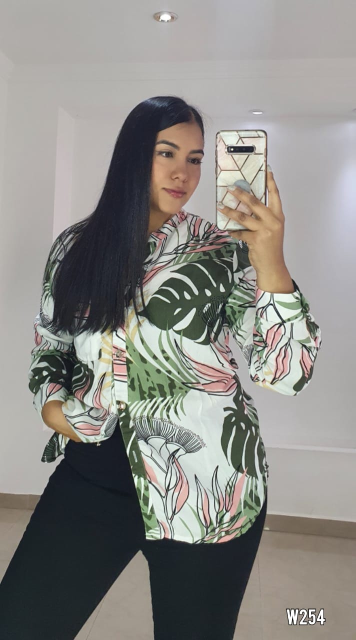 Camisera Botones Manga Larga Estampada