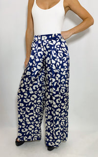 Pantalon Bota Ancha Satin Estampado
