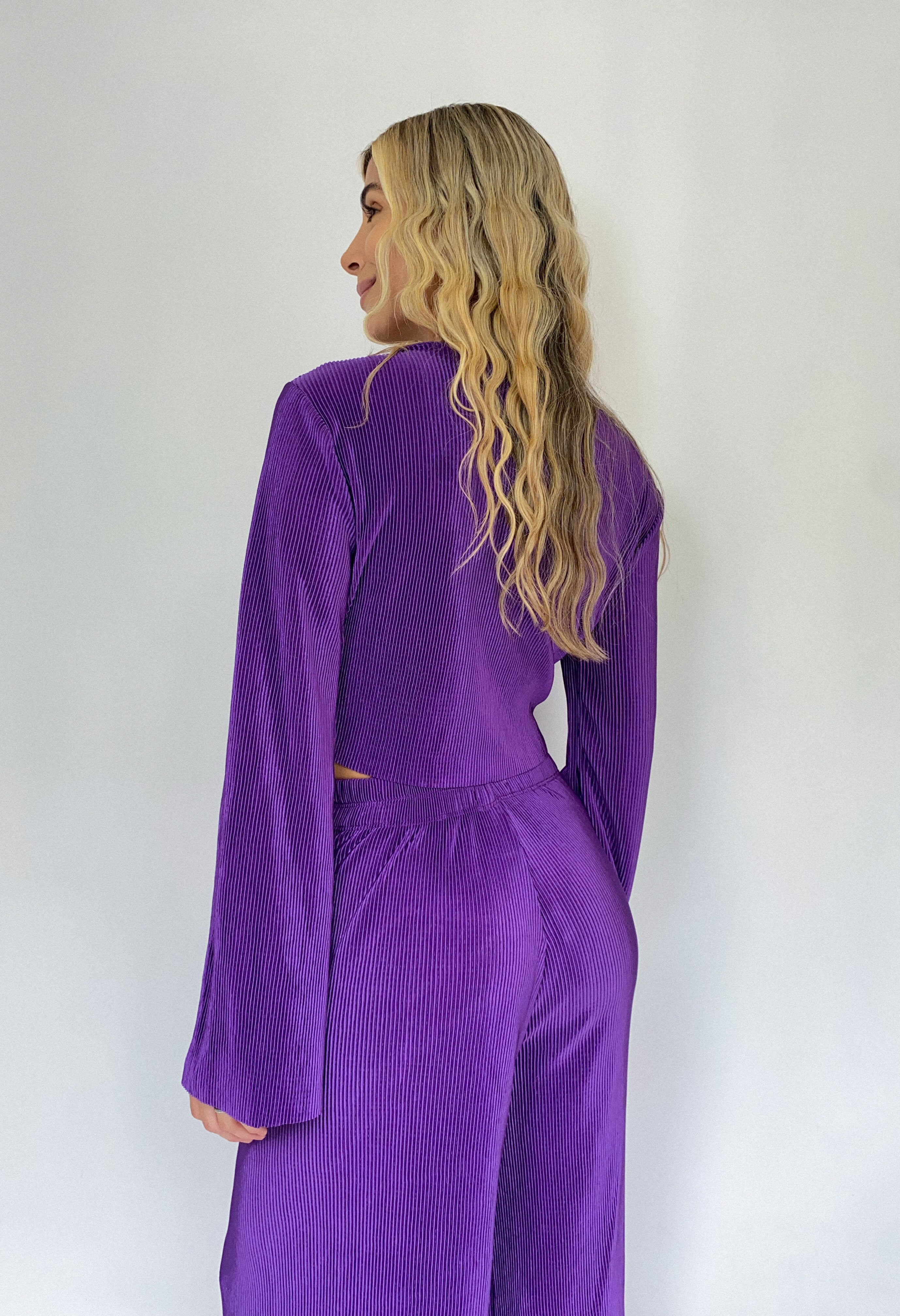 Blusa Manga Larga Amarra Centro Plisada