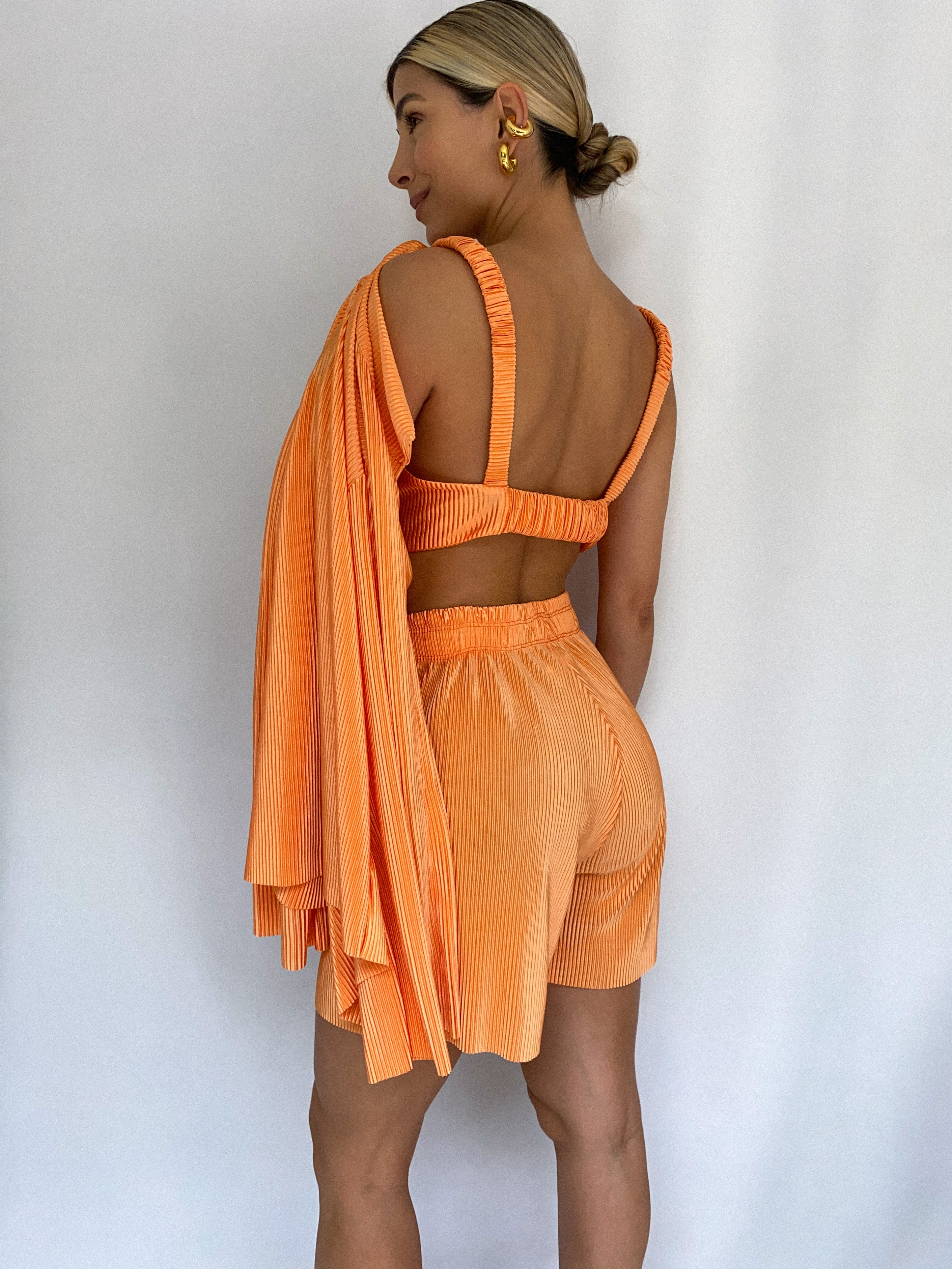 Conjunto 2 Piezas Short + Crop Top