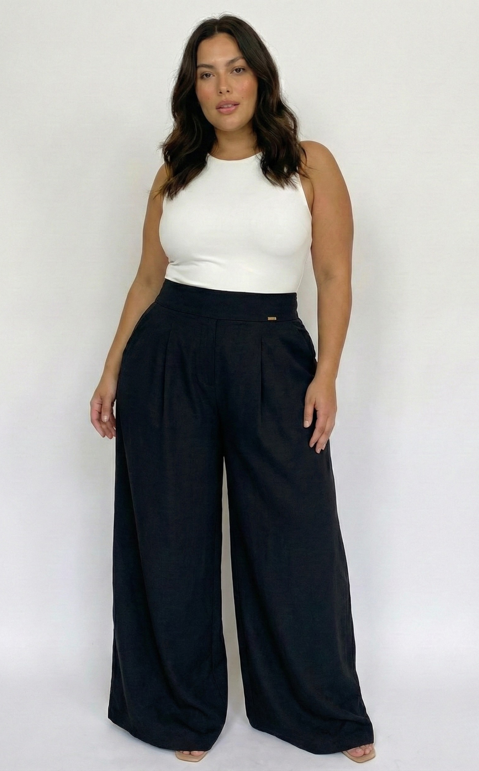 Pantalon Bota Ancha Con Bolsillo Plus