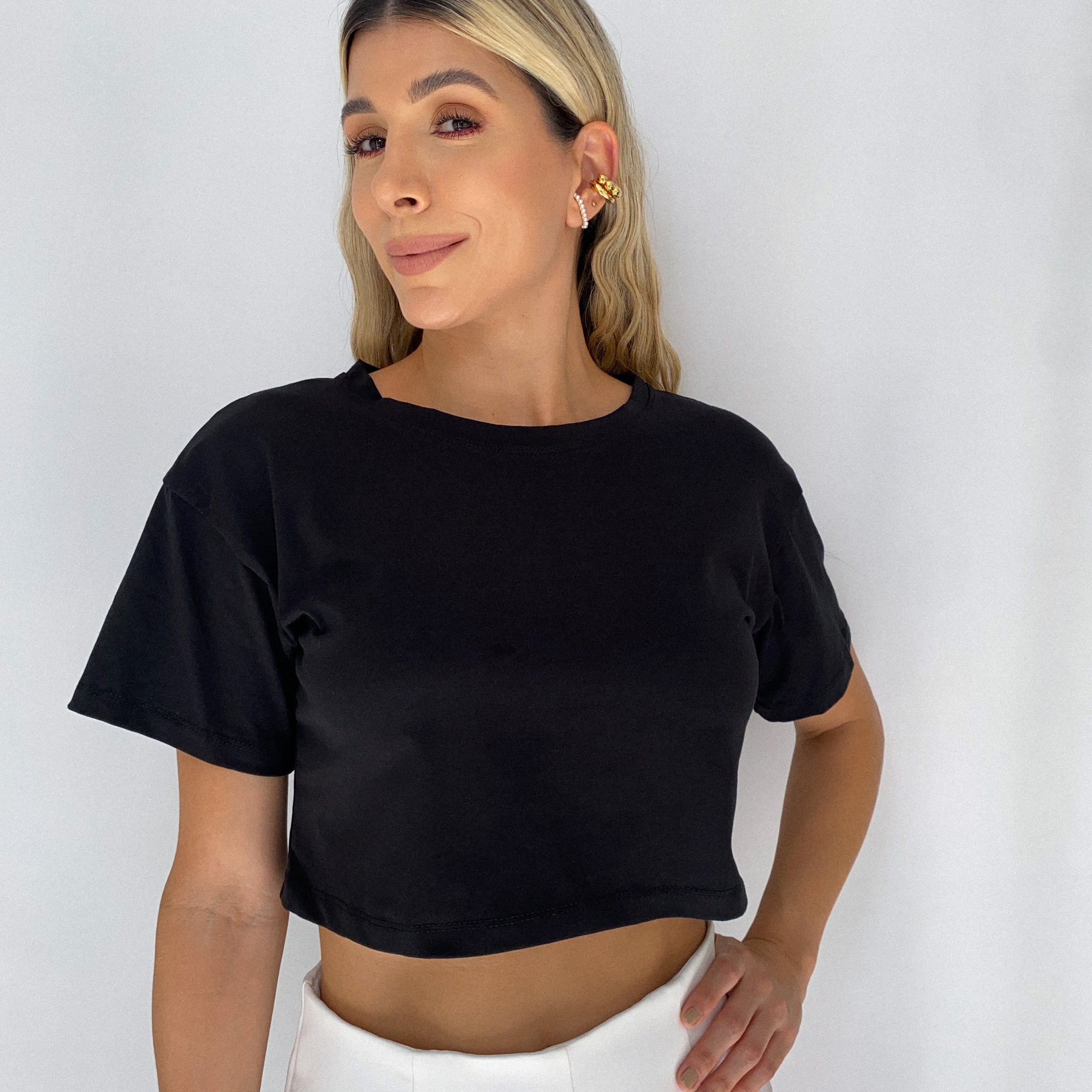 Camiseta Corta Over Size Unicolor
