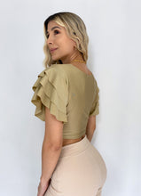 Cargar imagen en el visor de la galería, Blusa manga bolero escote nudo
