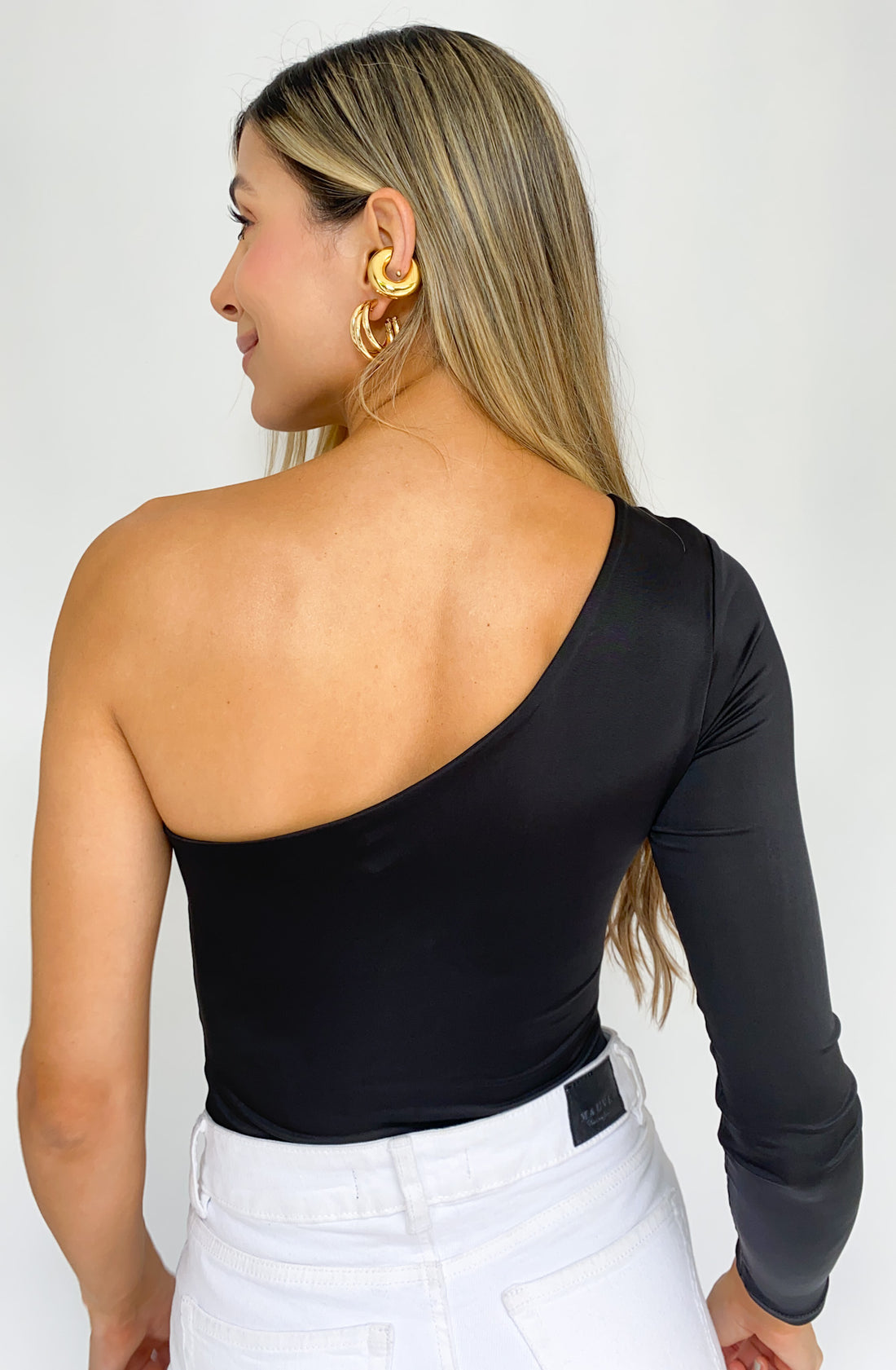 Body asimetrico abertura