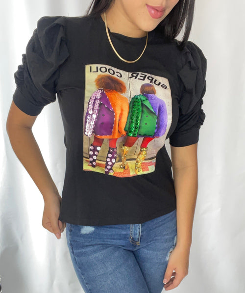 Blusa manga corta cuello redondo aplique