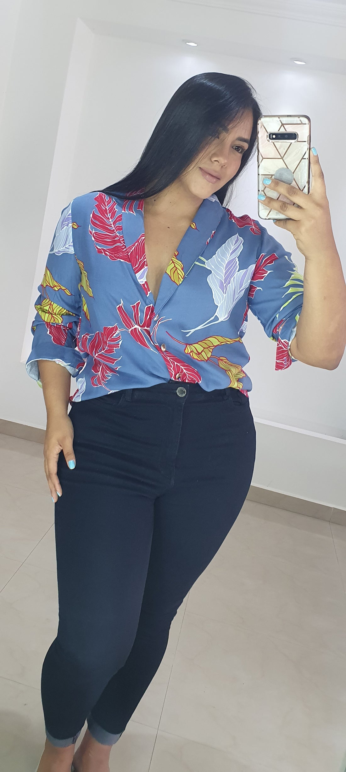Camisera Manga Larga Botones Estampada