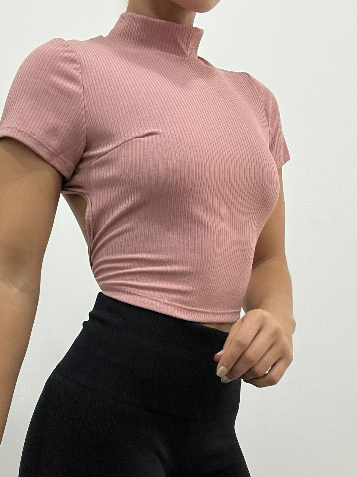Blusa Manga Corta Escote Espalda