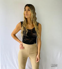 Cargar imagen en el visor de la galería, Blusa manga sisa blonda grabado búho
