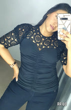 Cargar imagen en el visor de la galería, Blusa manga bombacha bipiure surcida
