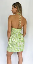 Cargar imagen en el visor de la galería, Vestido escote gota tiras zebra
